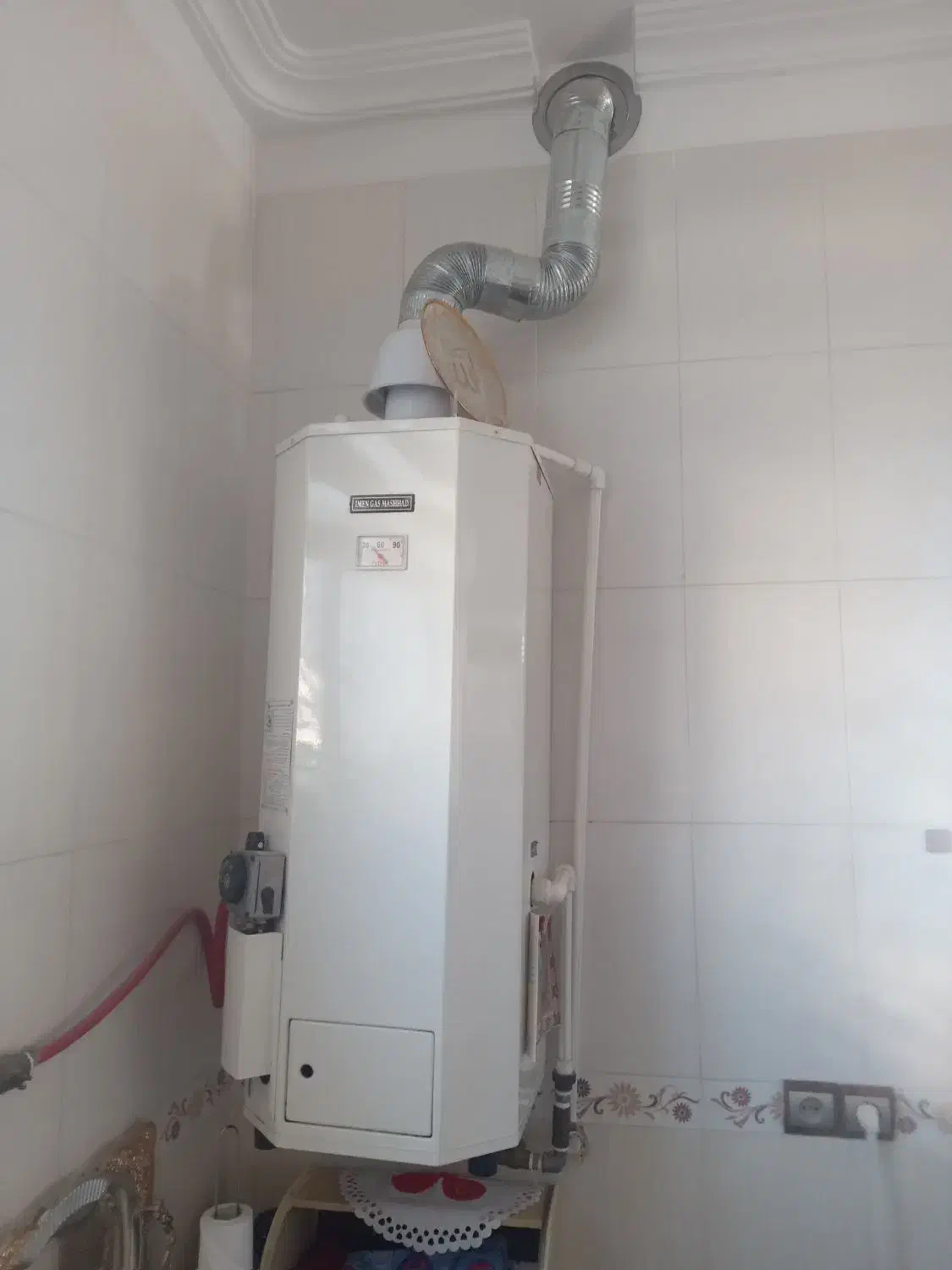 آبگرمکن دیواری ۵۰ لیتری|آبگرمکن، پکیج، شوفاژ|مهریز, |دیوار