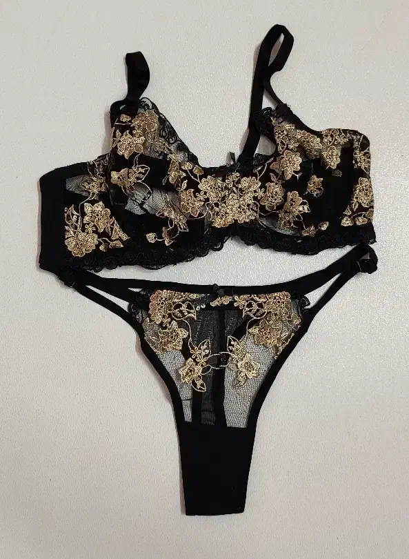 برندطرفه|لباس|شاهرود, |دیوار