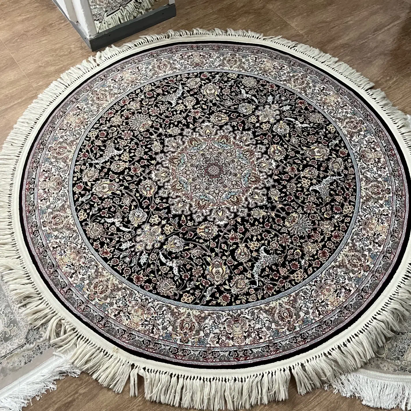 فرش گرد|فرش|نوشهر, |دیوار