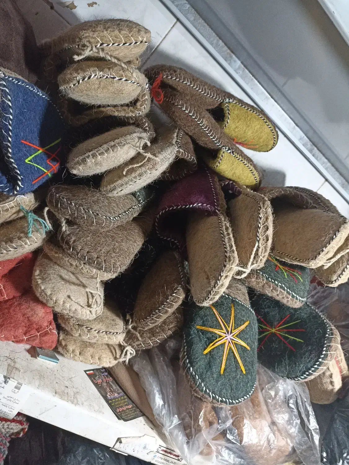 نمد پشمی درمانی/فرش نمد|فرش|مشهد, حسینآباد|دیوار