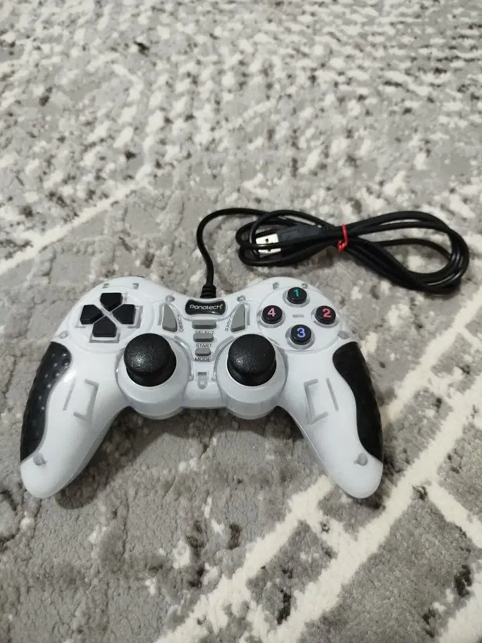 دسته بازی مدل Panatech USB - سالم و تمیز|کنسول، بازی ویدئویی و آنلاین|زرند, |دیوار
