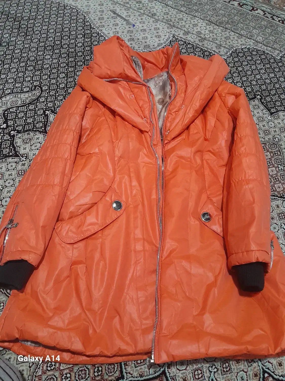 کاپشن دخترانه در حد نو و یه پالتو|کفش و لباس بچه|اراک, |دیوار