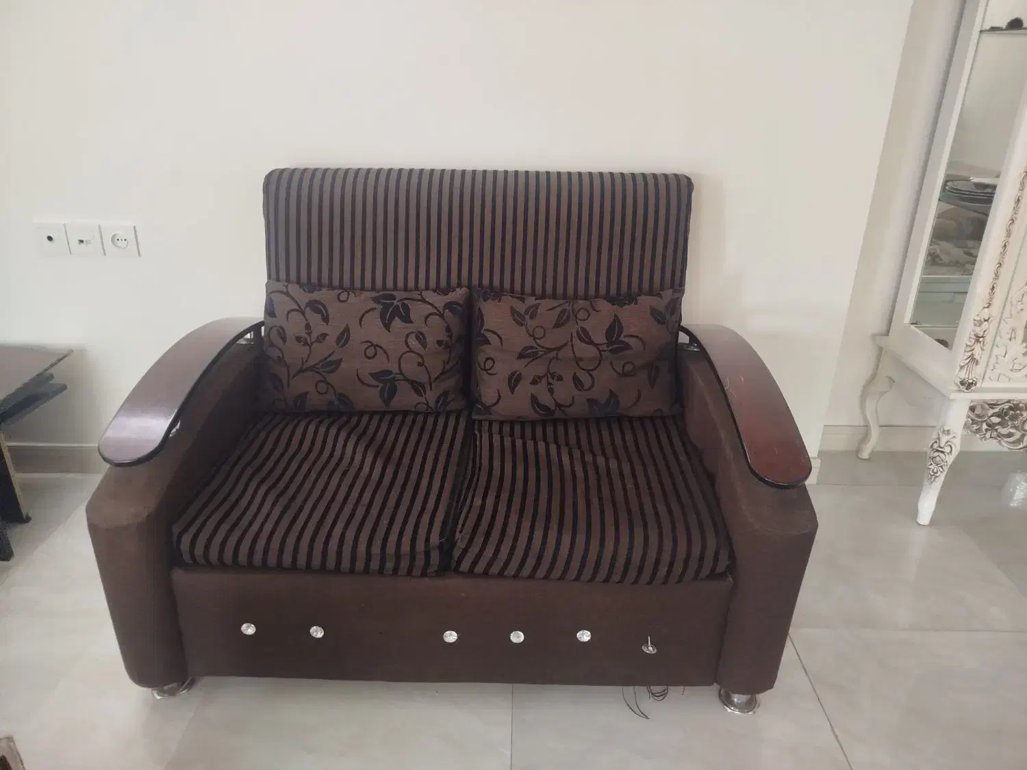 میز تلویزیون . جاکفشی.مبل|میز تلویزیون|رضویه, |دیوار