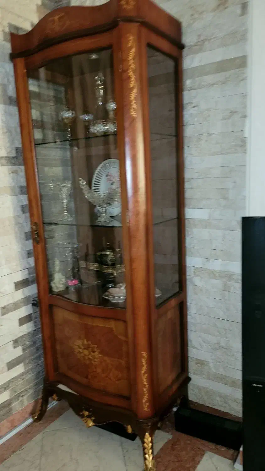 ویترین معرق قدی چوب راش|بوفه، ویترین، کنسول|تهران, سازمان آب|دیوار