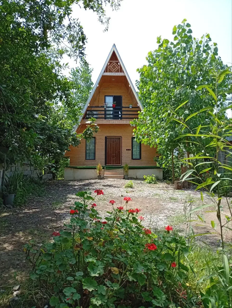 کلبه سوئیسی|اجارهٔ کوتاه‌مدت ویلا و باغ|ماسال, |دیوار