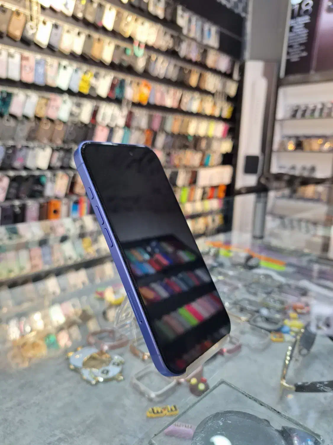 آیفون ۱۶ نرمال|موبایل|اصفهان, مسجد مصلی|دیوار