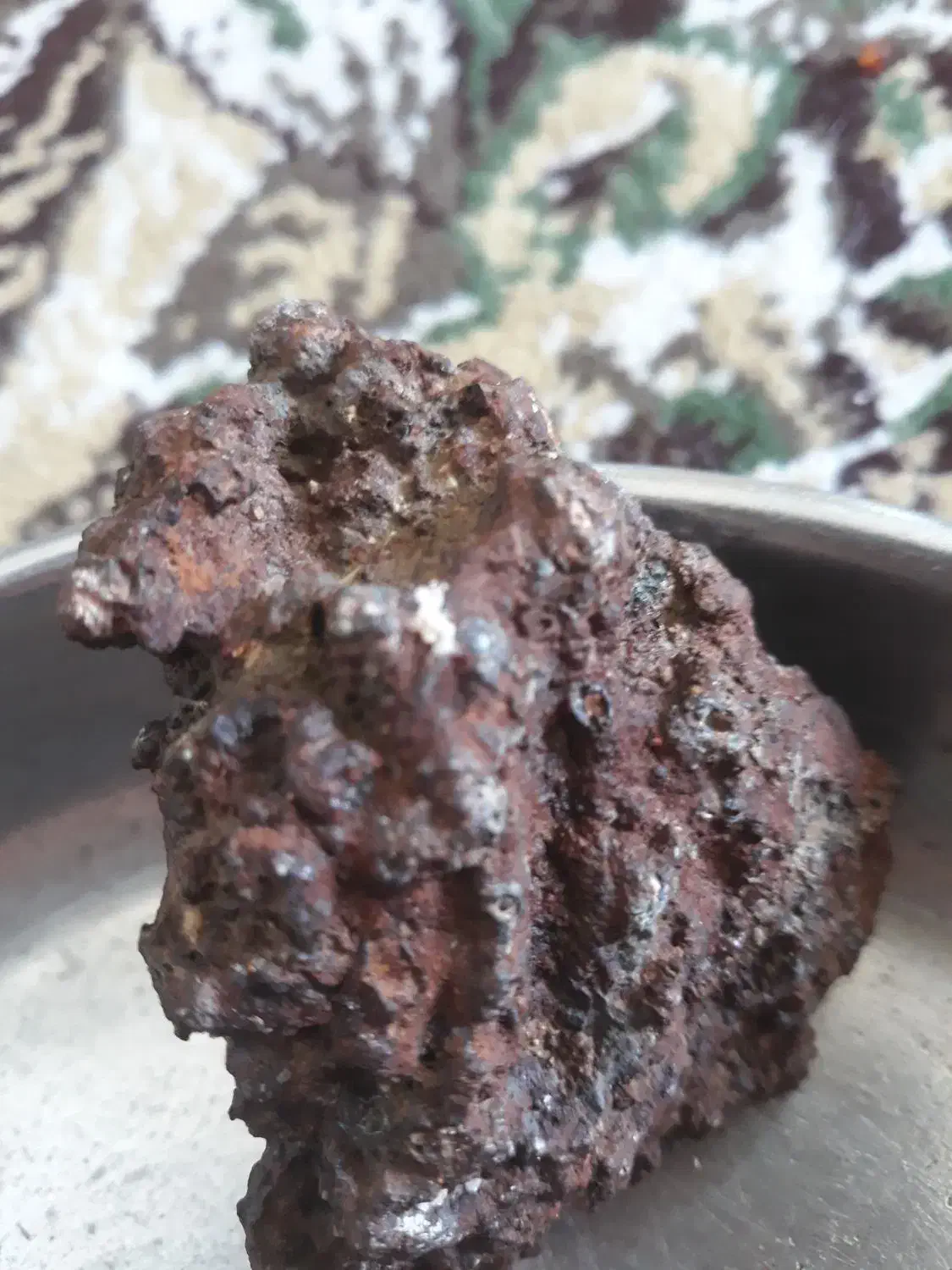 شهابسنگ اهنربایی|کلکسیون اشیاء عتیقه|رستم, |دیوار