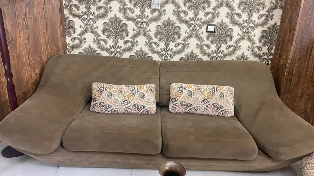 مبل راحتی نیم ست با میز جلو مبلی|مبلمان خانگی و میز عسلی|مشهد, صیاد شیرازی|دیوار