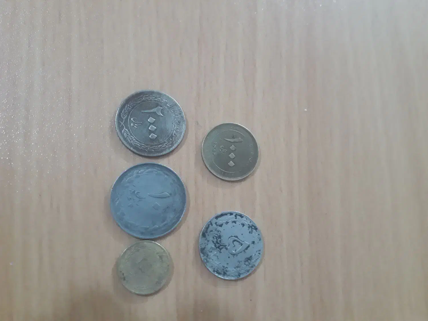 سکه های فروشی|کلکسیون اشیاء عتیقه|تویسرکان, |دیوار