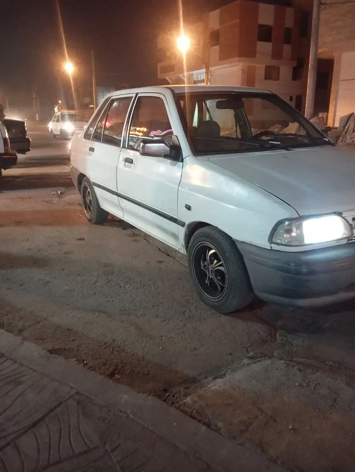 .صندوقدار..هاچبک|خودرو سواری و وانت|یزد, |دیوار