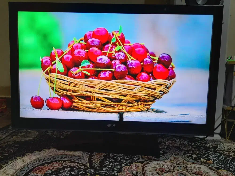 تلویزیون 40اینج دیجیتال سرخودوفلشخور الجی اصل کره|تلویزیون و پروژکتور|مشهد, توس (بلوار توس)|دیوار