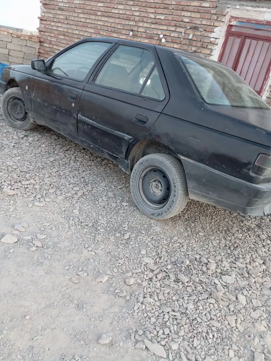 پژو405مدل82مشکی|خودرو سواری و وانت|کورین, |دیوار