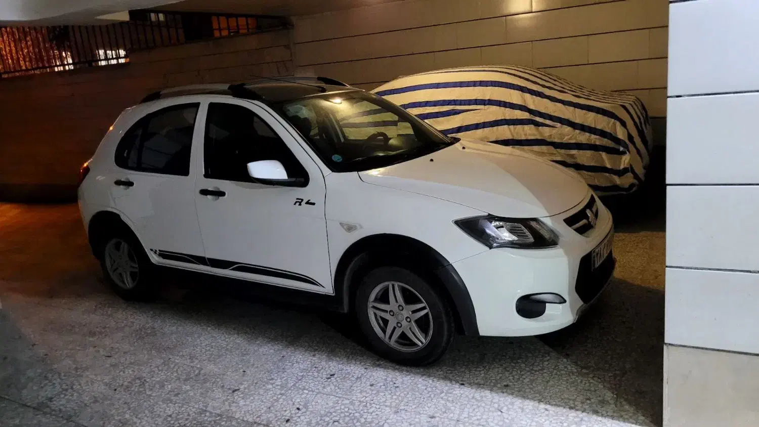 کوئیک آر سفید مشکی1401|خودرو سواری و وانت|قزوین, |دیوار