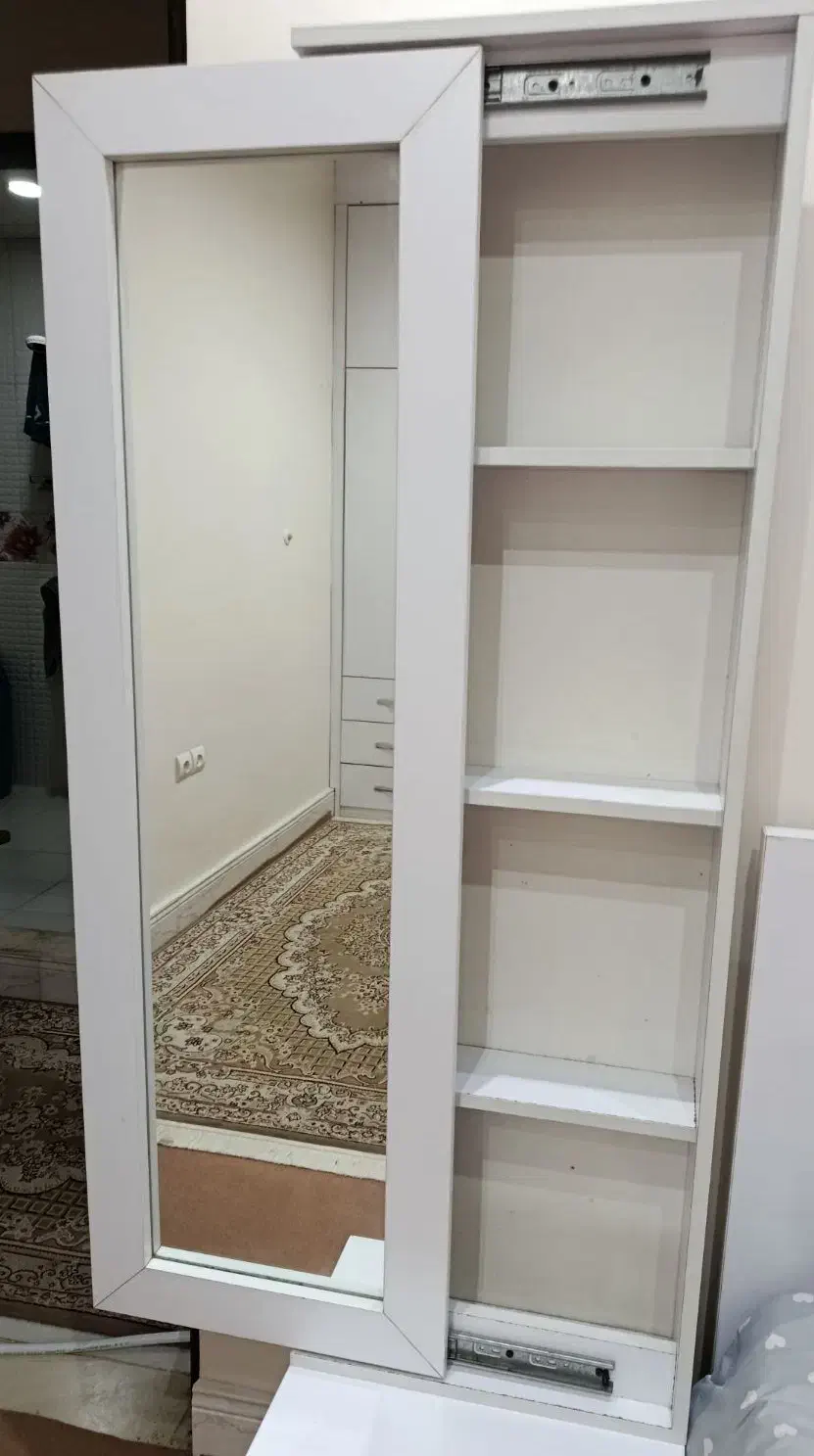 آینه|آینه|اهواز, کوی جانبازان(دانش)|دیوار