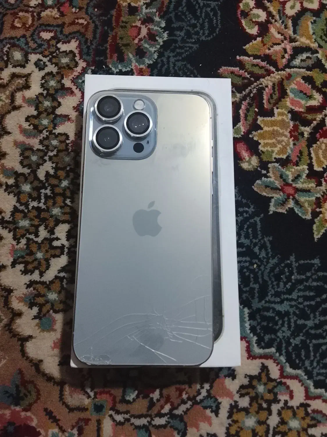 طرح اپل ۱۵ پرو مکس|موبایل|بروجرد, |دیوار