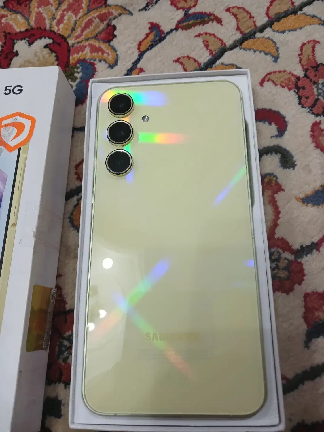 سامسونگ A55 مشابه نو Awesome Lemon|موبایل|تهران, گلستان (شهرک راه آهن)|دیوار