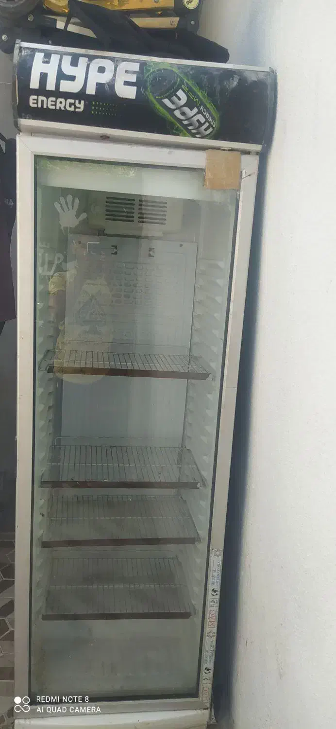 دو عدد یخچال یکی ویترینی ویکی صندوقی معاوضه|فروشگاه و مغازه|کیش, |دیوار