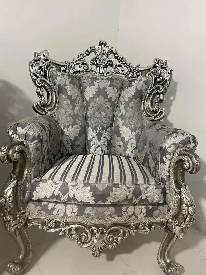 مبل سلطنتی همراه میز نهارخوری ترک در حد نو .|مبلمان خانگی و میز عسلی|کرج, کوی مهر|دیوار