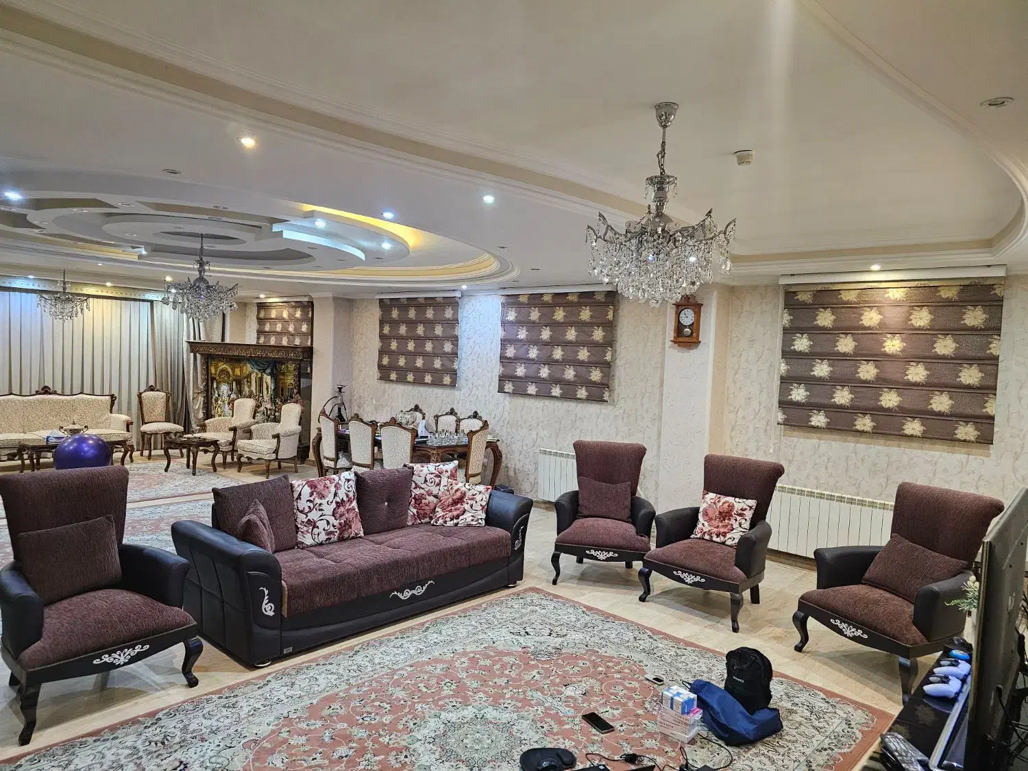 مبل نسبتا تمیر ۷ نفره تبدیل به تخت تاشو|مبلمان خانگی و میز عسلی|تبریز, |دیوار