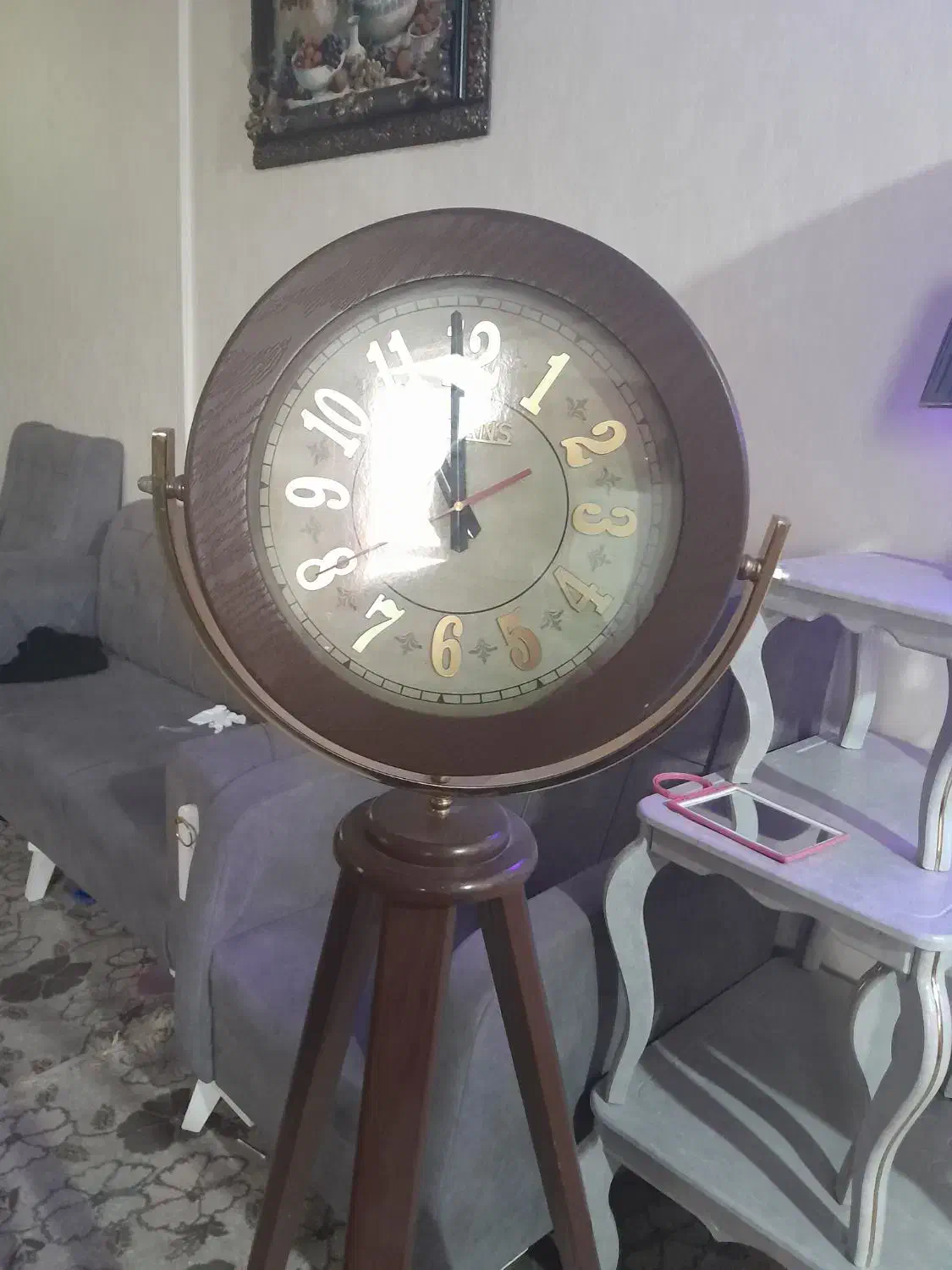 ساعت ایستاده  نو زیبا کاملا سالم|ساعت دیواری و تزئینی|دورود, |دیوار