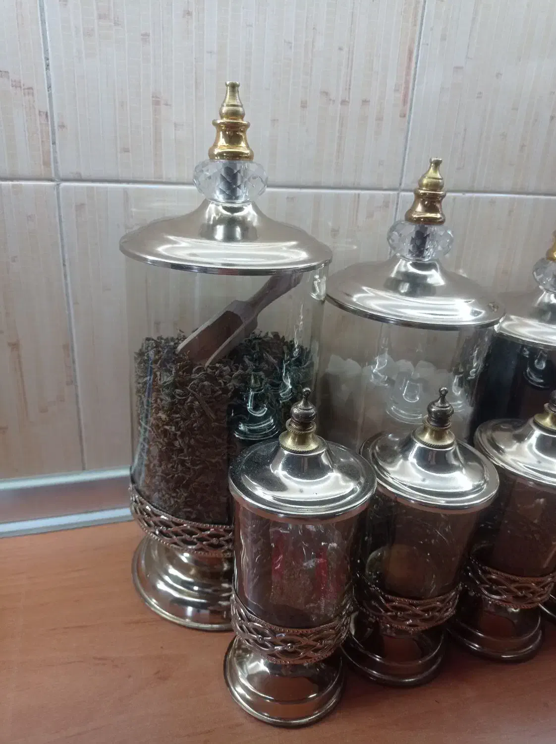 پاسماری|ظروف نگهدارنده، پلاستیکی، یک‌بارمصرف|گلبهار, شهر جدید گلبهار|دیوار