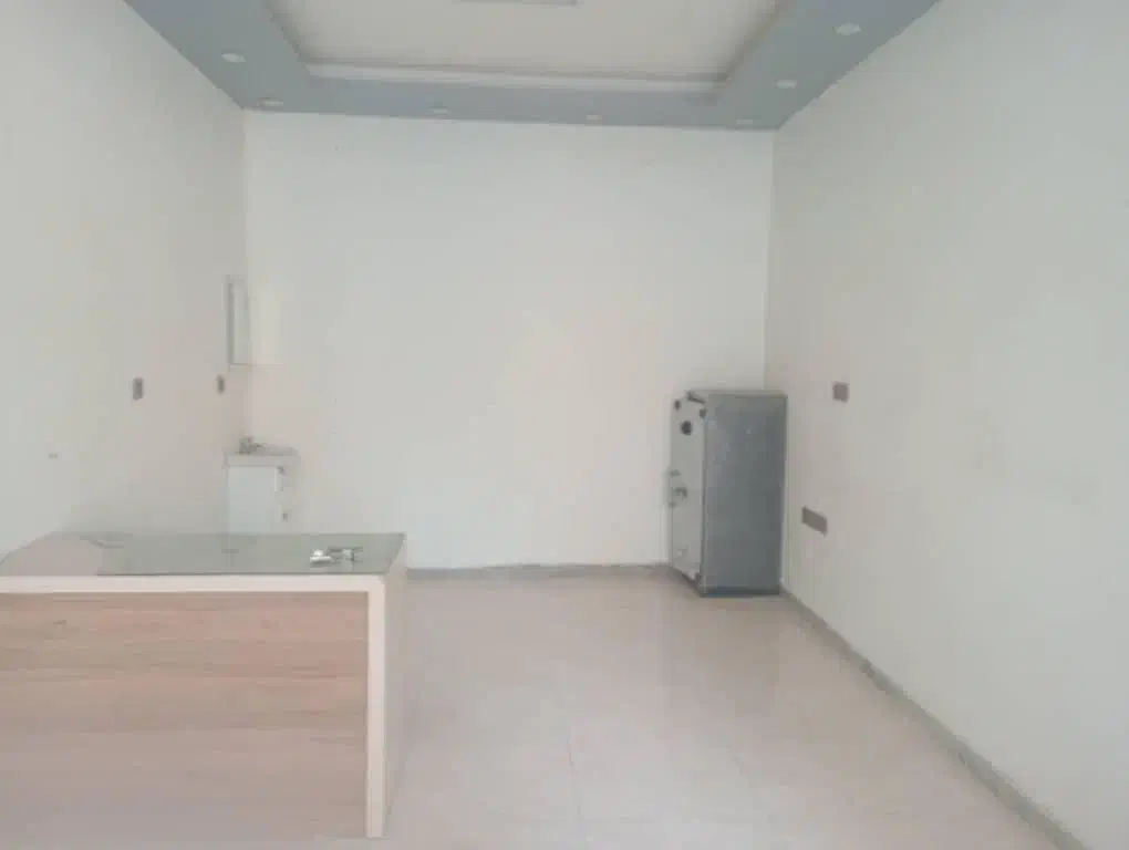 دفتر تجاری 25 متری خیابان خادمی|اجارهٔ مغازه و غرفه|اصفهان, دستگرده|دیوار