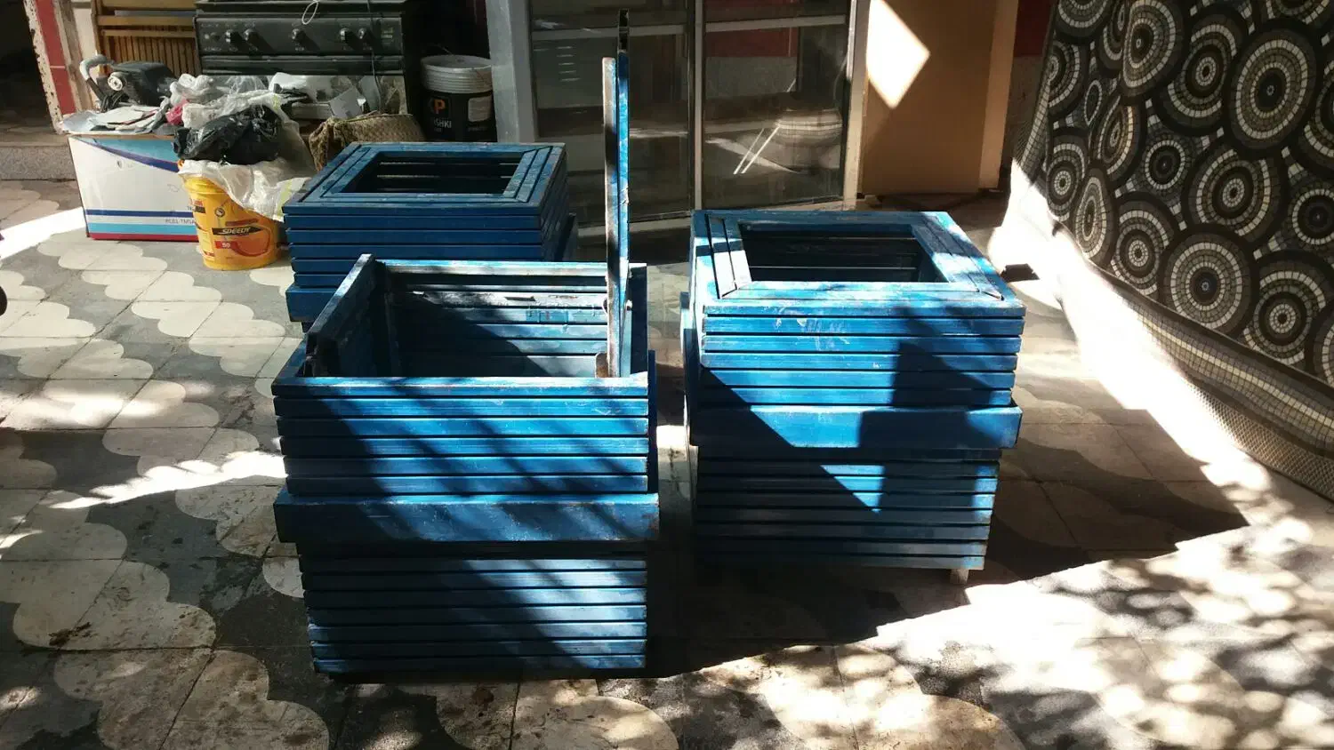 گلدان اهنی|گل مصنوعی|شیراز, دشت چنار|دیوار