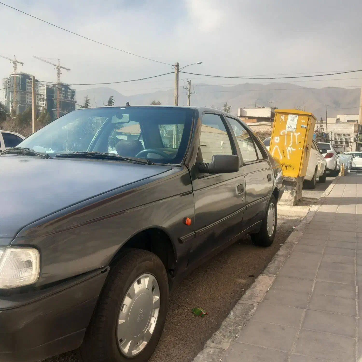 405 مدل 84|خودرو سواری و وانت|تهران, هوانیروز|دیوار