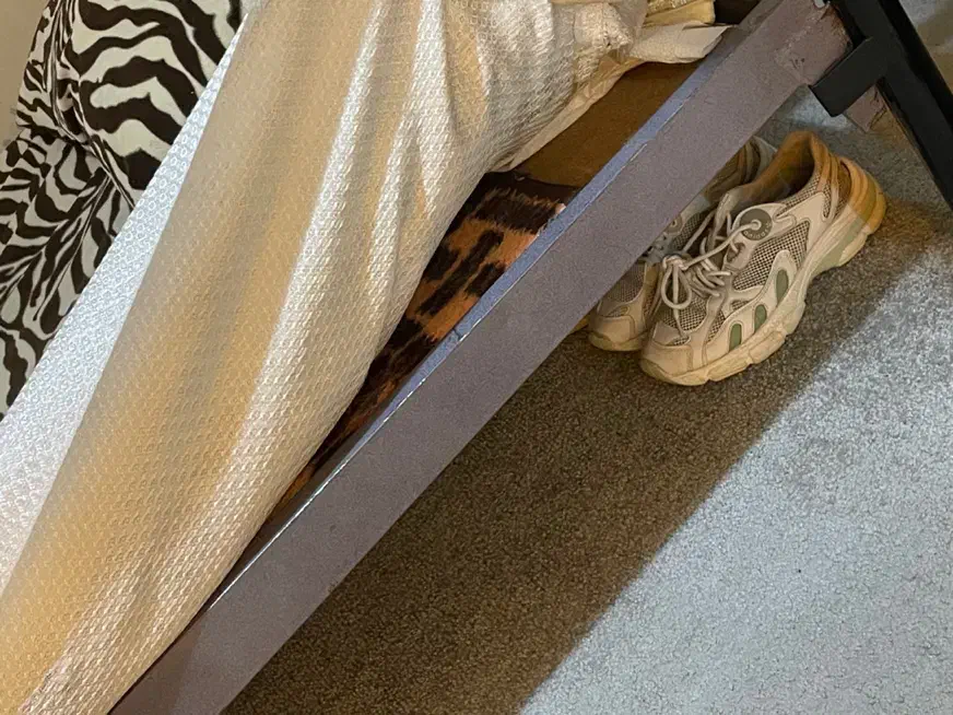 تخت آهنی|تخت و سرویس خواب|مشهد, هنرور|دیوار