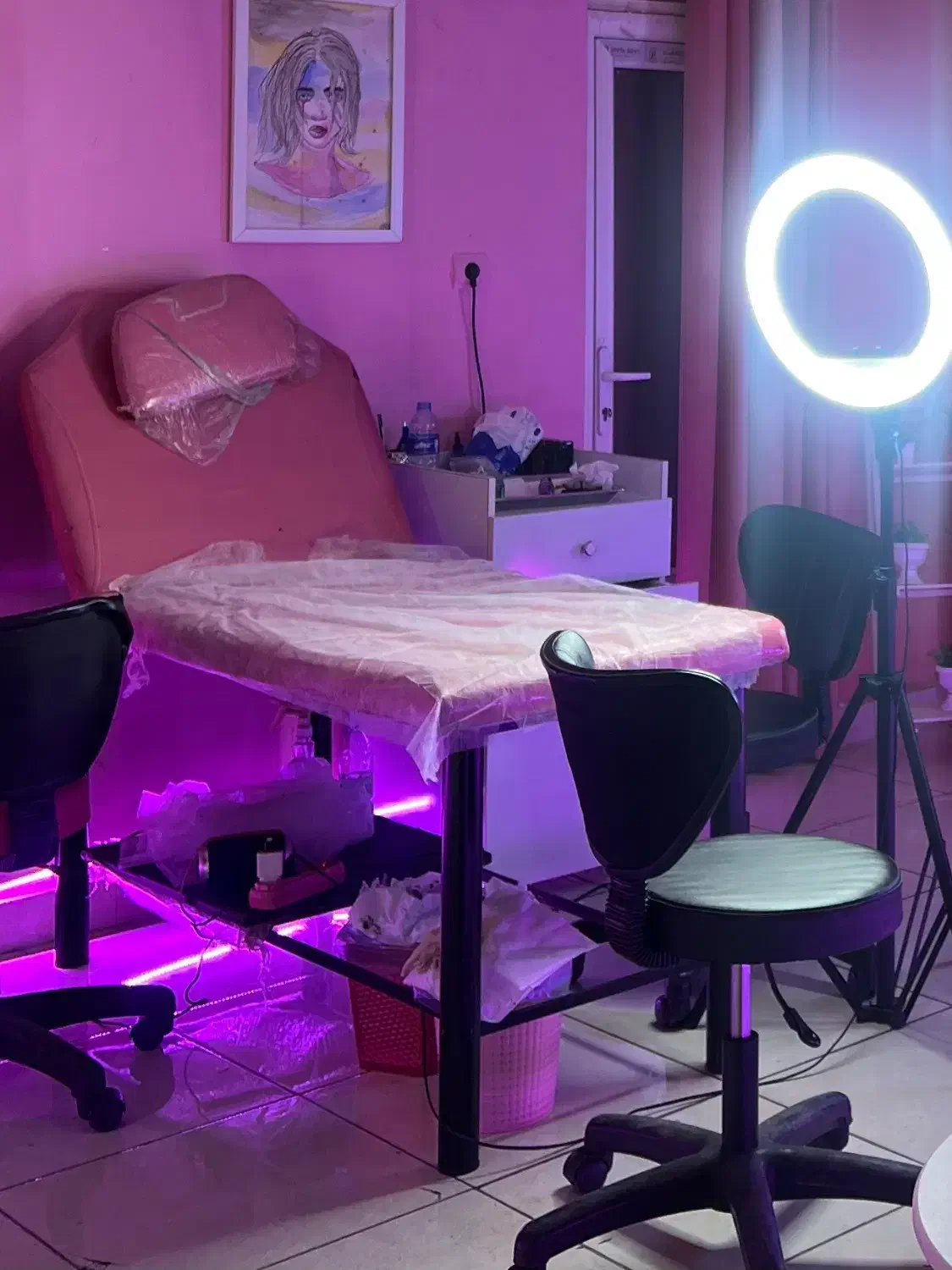 تجهیزات ارایشگاه سالن/تخت مژه تتو|آرایشگاه و سالنهای زیبایی|اهواز, زیتون کارمندی|دیوار