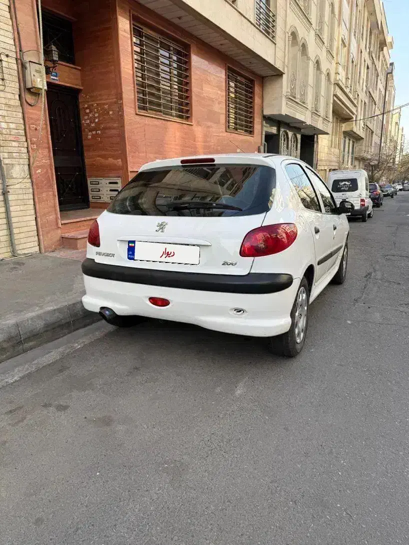 پژو ۲۰۶ مدل ۹۸ بی رنگ|خودرو سواری و وانت|تهران, گیشا|دیوار
