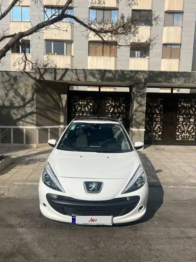 پژو ۲۰۷ سقف شیشه ای|خودرو سواری و وانت|مشهد, آبادگران|دیوار