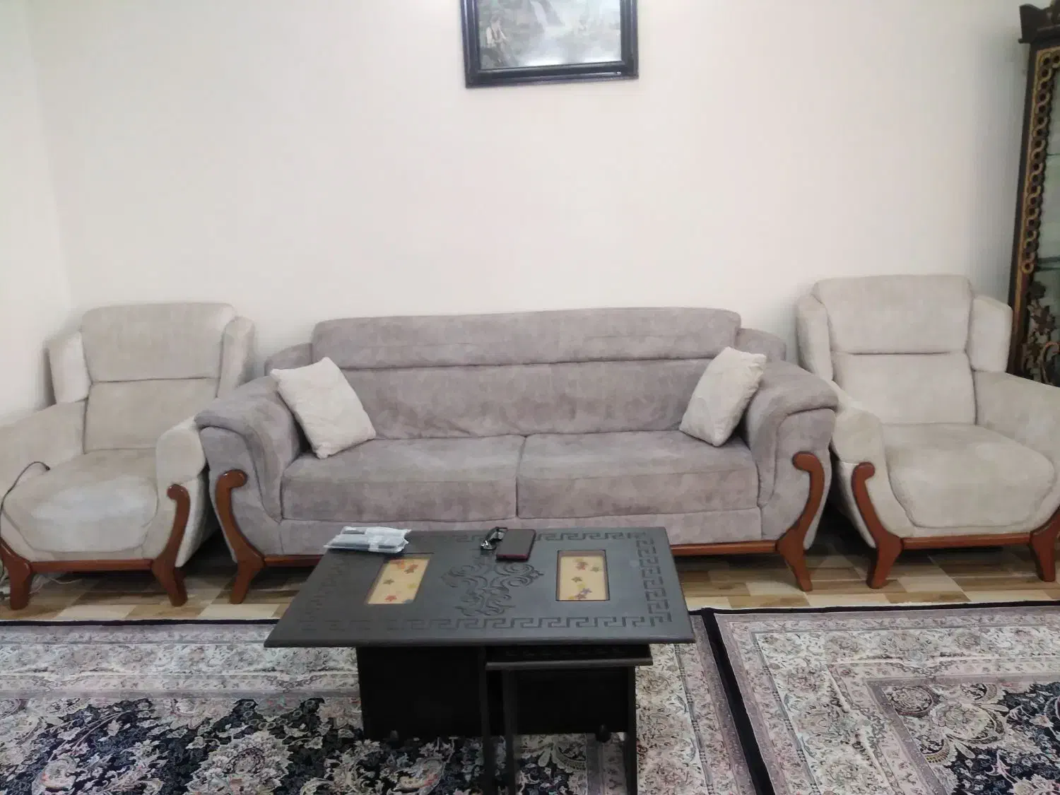 مبل راحتی|مبلمان خانگی و میز عسلی|قرچک, زیبا شهر|دیوار