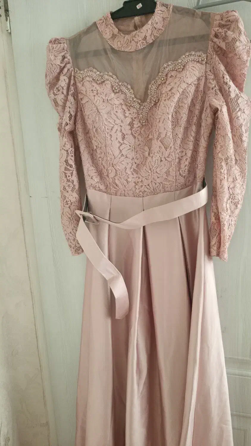 لباس مجلسی|لباس|آستانه اشرفیه, |دیوار