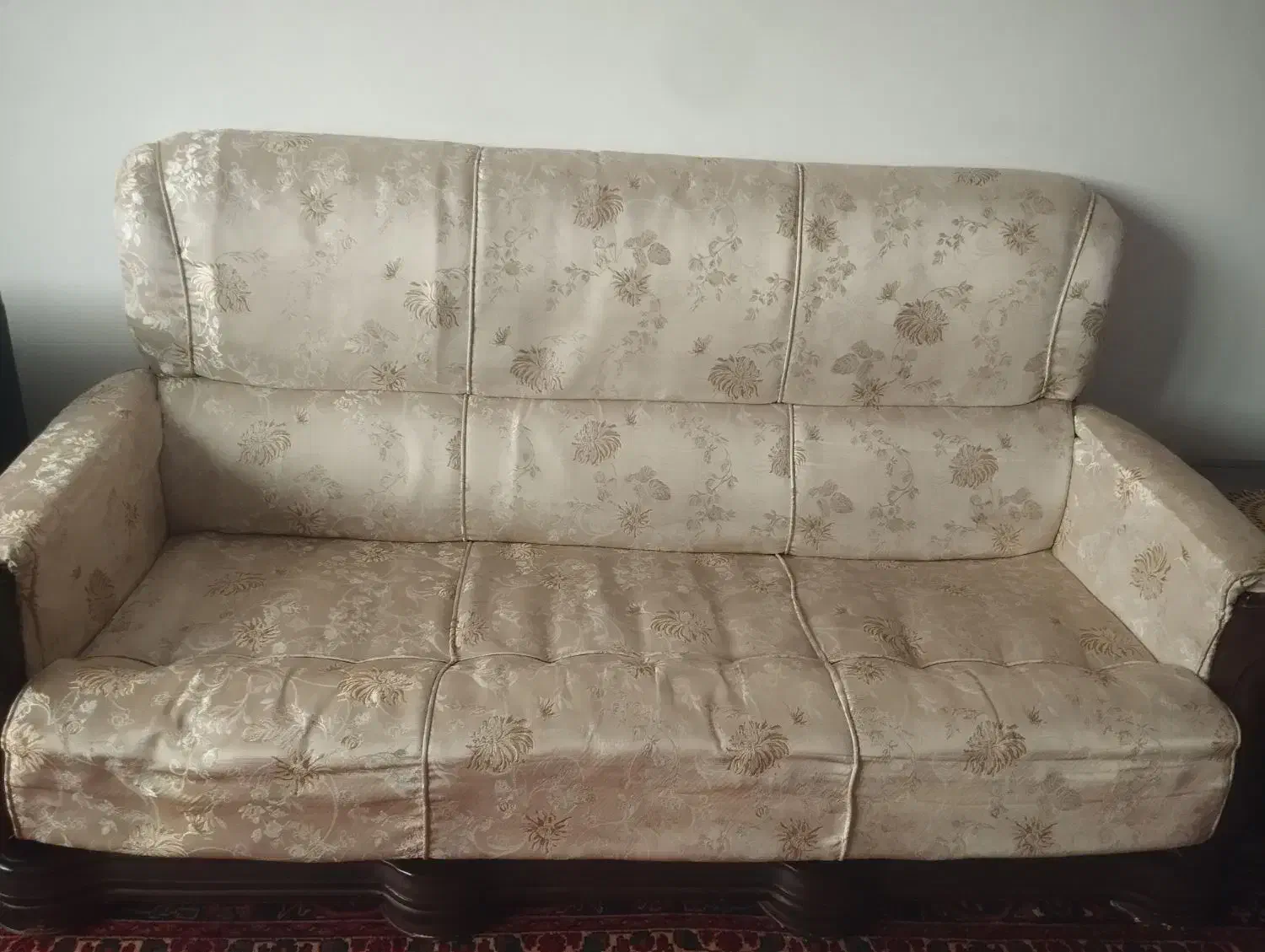 مبل هفت نفره همراه با جلو مبل (میز)|مبلمان خانگی و میز عسلی|مرند, |دیوار