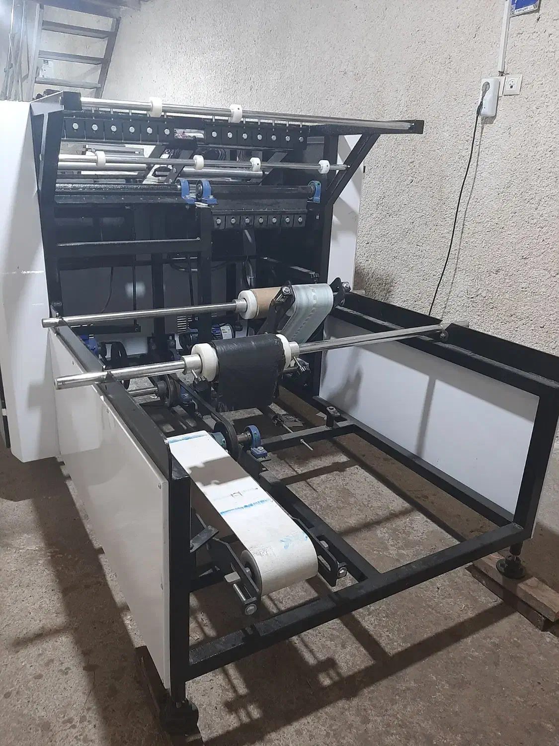 دستگاه ۳کاره تولید سفره یک بار مصرف،کیسه زباله و..|ماشین‌آلات صنعتی|رشت, معلم|دیوار