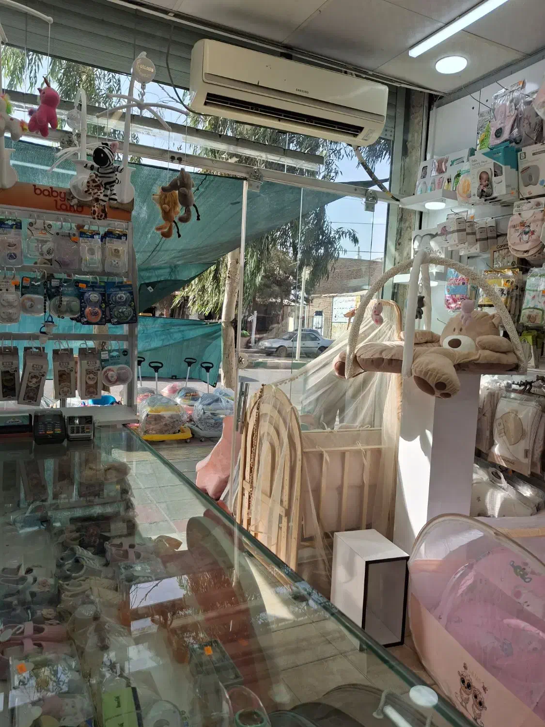 نیروی کار و شاگرد|استخدام خدمات فروشگاه و رستوران|زاهدان, |دیوار