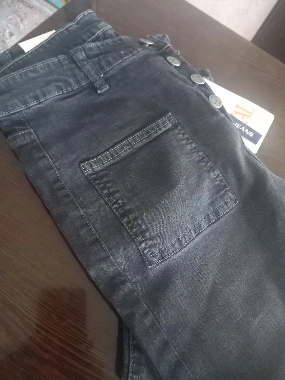 مقداری لباس نو نو|لباس|شاهرود, |دیوار