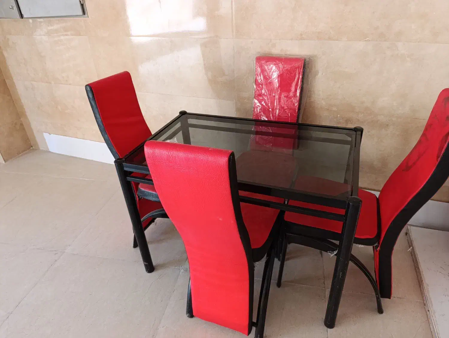 میزغذاخوری|میز و صندلی غذاخوری|مشگین شهر, |دیوار