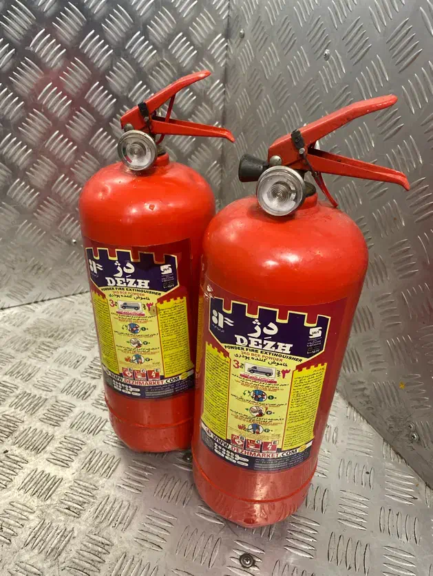 کپسول آتش نشانی|ابزارآلات|پرند, فاز ۳|دیوار