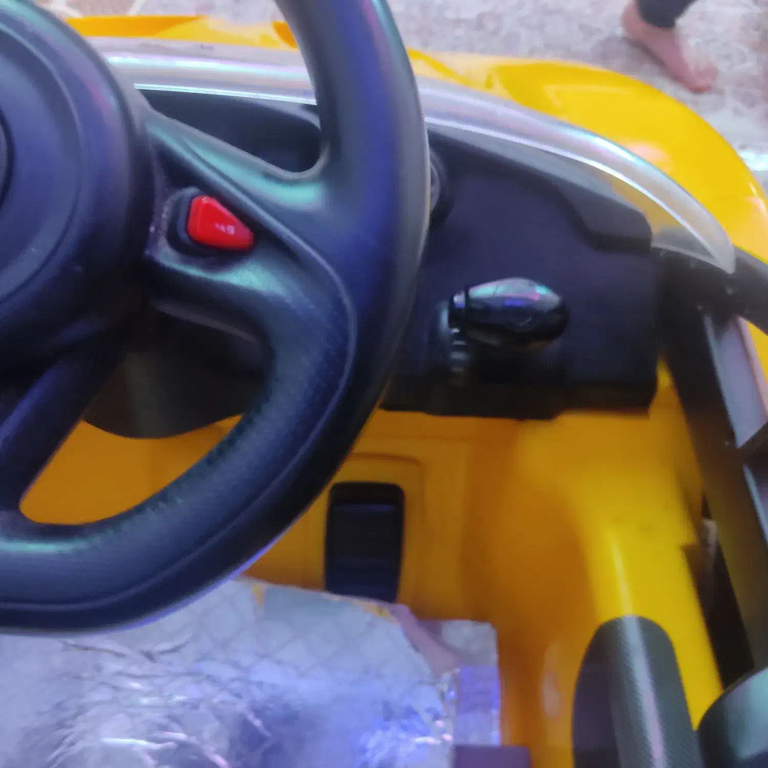 ماشین شارژی|اسباب‌بازی بچه|تهران, زرکش|دیوار