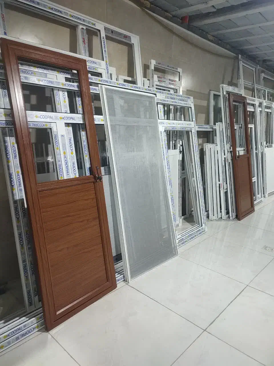 نیرو کار برای تولیدی دوجداره و تک جداره|استخدام معماری، عمران و ساختمانی|یزد, |دیوار