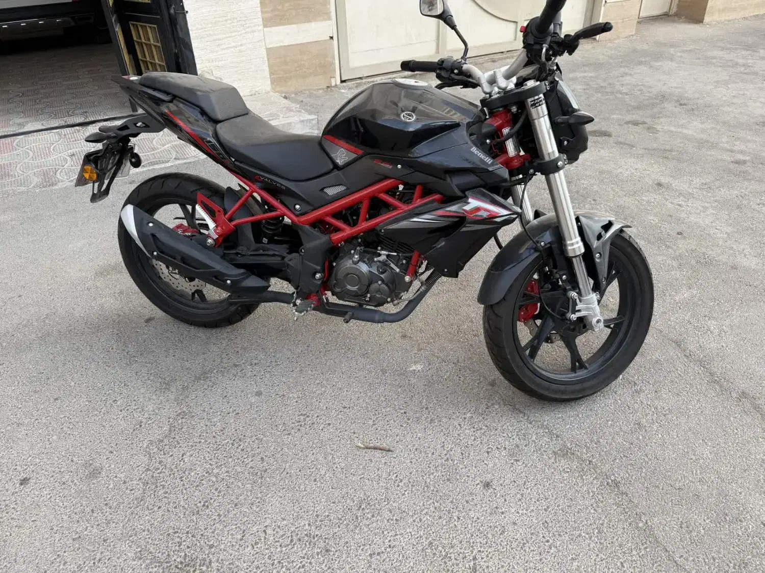 موتور سیکلت بنلی نیوفیس 150 سی سی خانگی کم کار|موتورسیکلت|اصفهان, میرعماد|دیوار