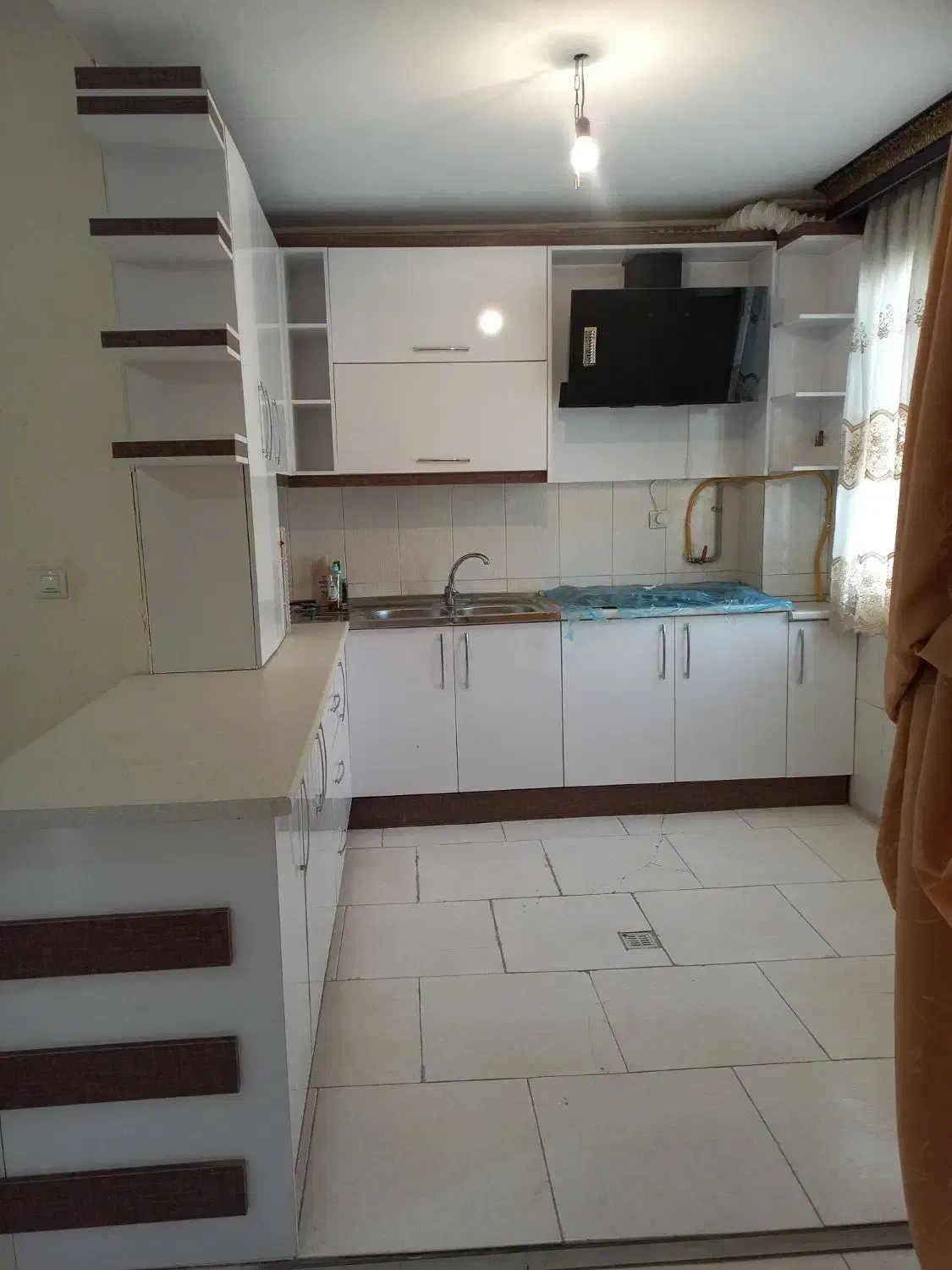 آپارتمان دو خوابه در مهستان|فروش آپارتمان|هشتگرد, شهرک بار و بن|دیوار