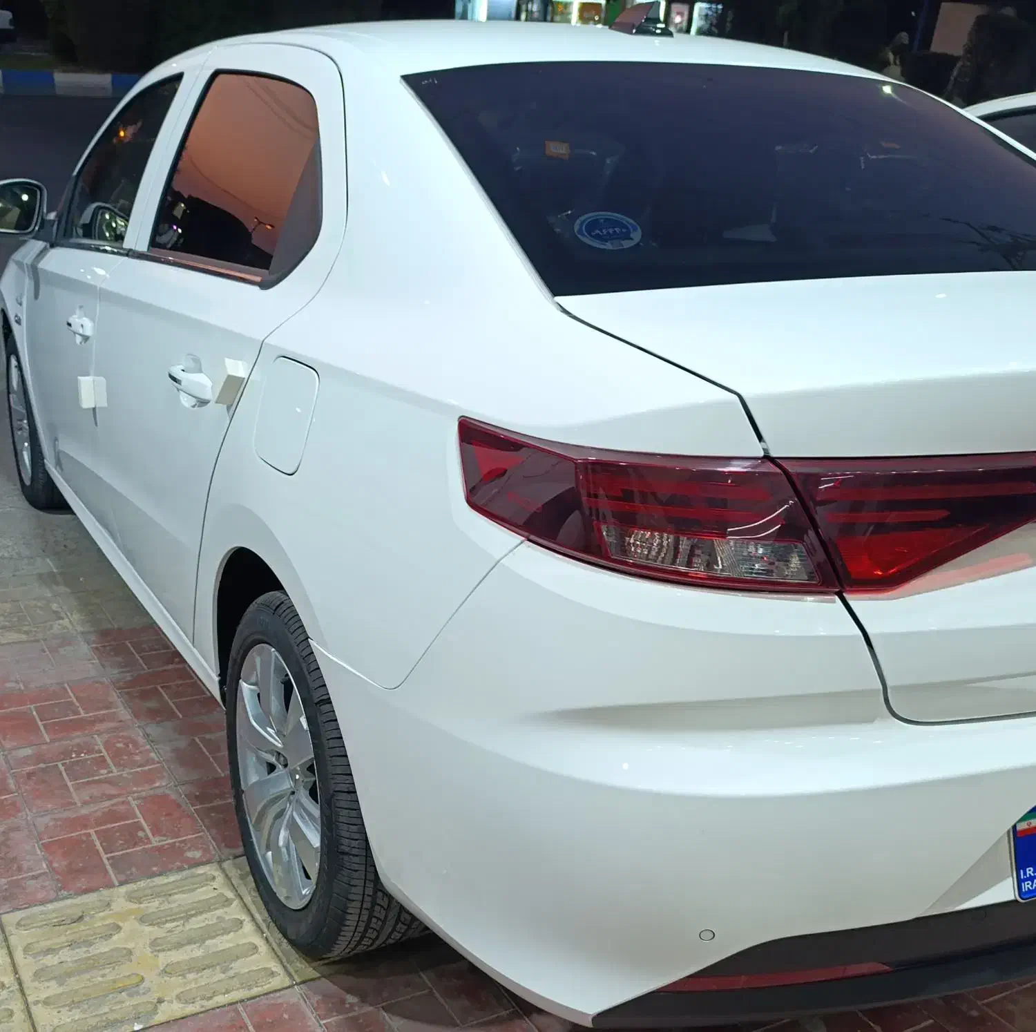 تاراV4سفید۴۰۴|خودرو سواری و وانت|شوشتر, |دیوار