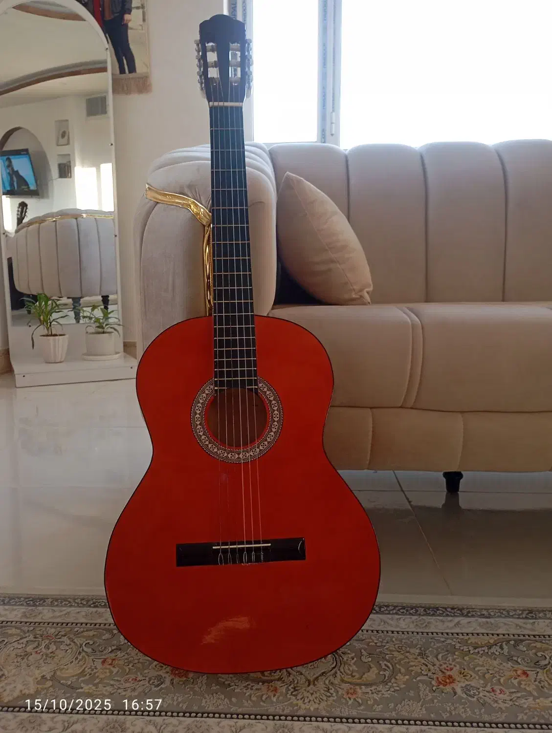 گیتار کاملا نو بدون استفاده|گیتار، بیس، امپلیفایر|فارسان, |دیوار