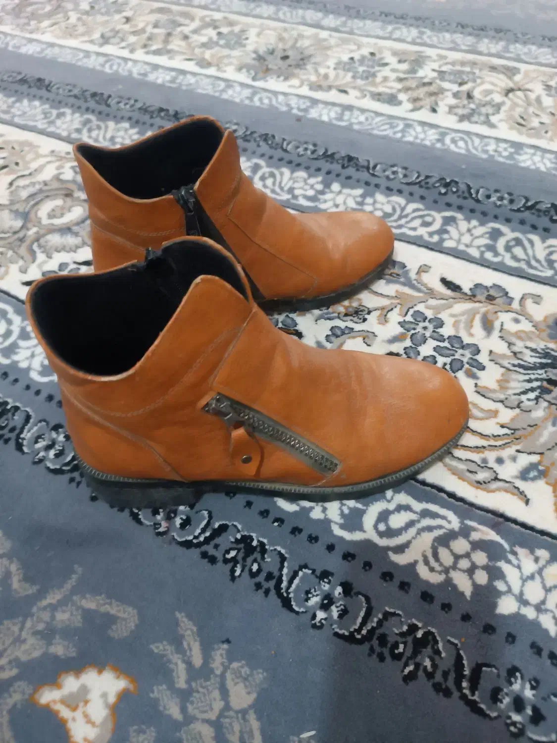 نیم بوت زیبا|کیف، کفش، کمربند|زابل, |دیوار