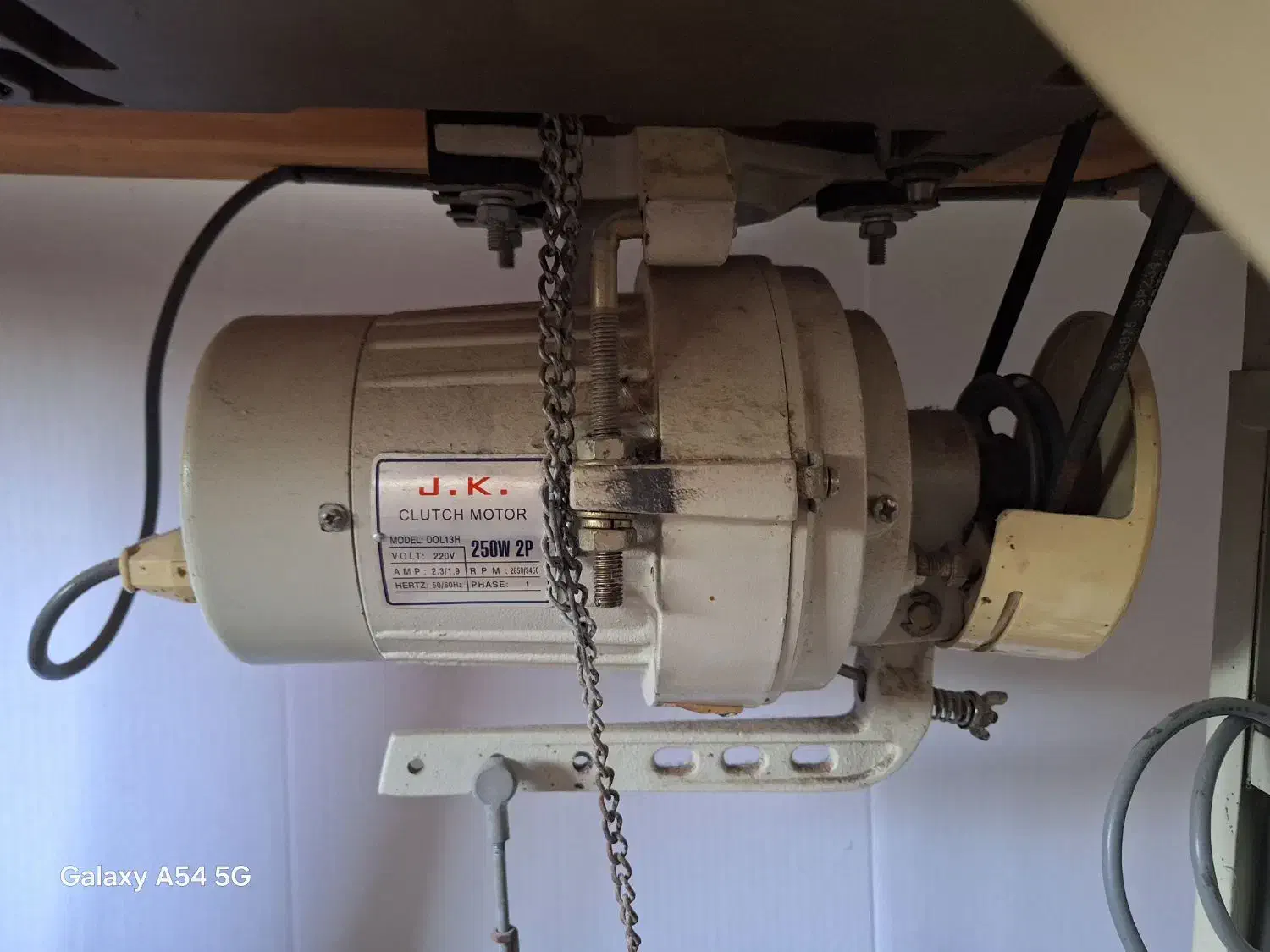 سردوز۵نخ جک|چرخ خیاطی و ریسندگی|گرگان, |دیوار