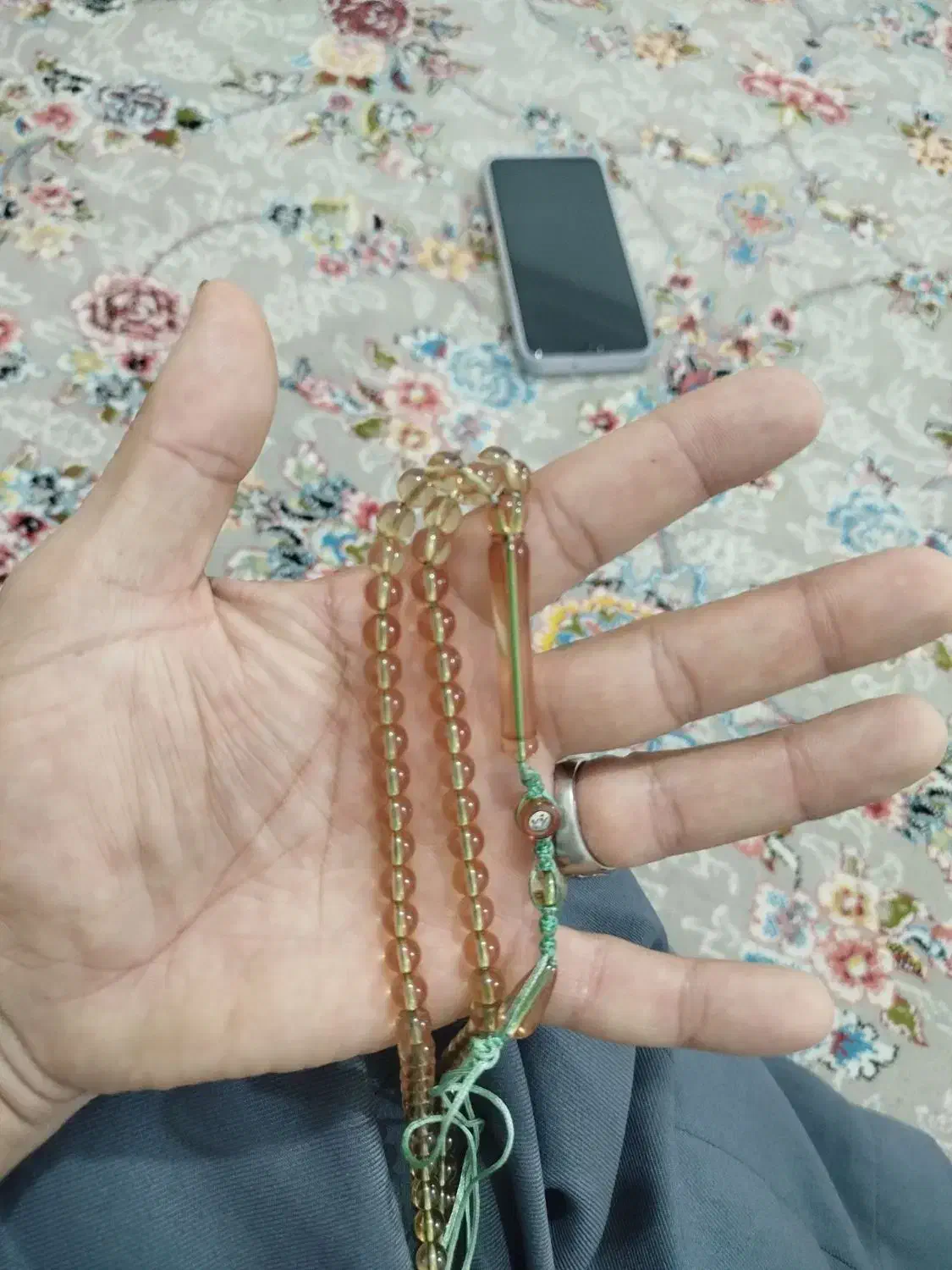 تسبیح سندلوس مهر مازیار|کلکسیون اشیاء عتیقه|جوانرود, |دیوار