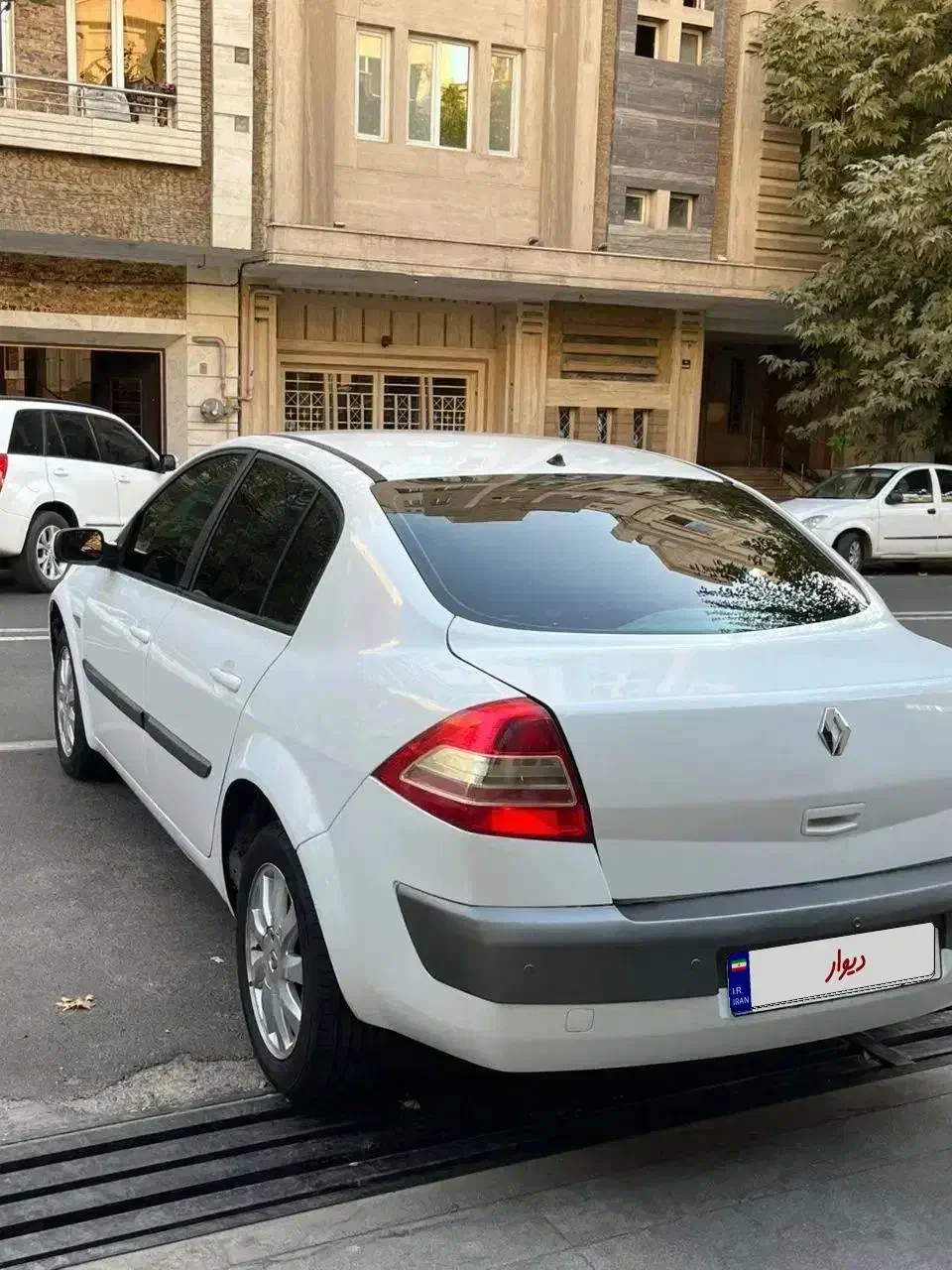 مگان مدل ۹۱ اتومات ۲۰۰۰|خودرو سواری و وانت|تهران, علم و صنعت|دیوار